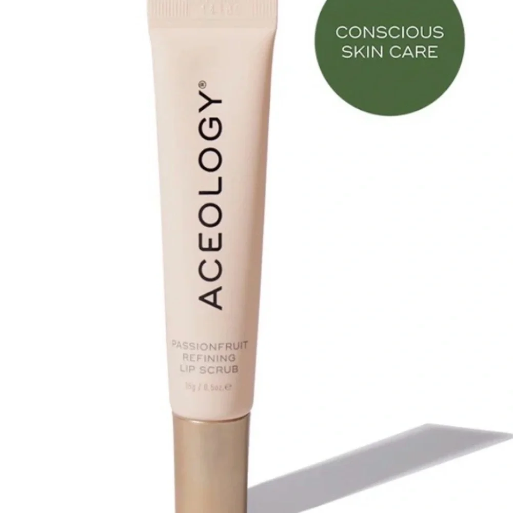 NWT Aceology Passionfruit Lip Scrub - Cream